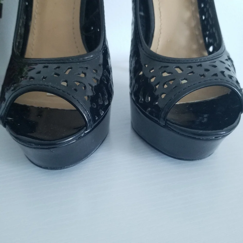 Black Lace Shiny Basic Platform Open Toe Heels - Picture 8 of 15